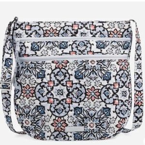 Vera Bradley TRIO ZIP HIPSTER CROSSBODY BAG In LISBON MEDALLION NWT
